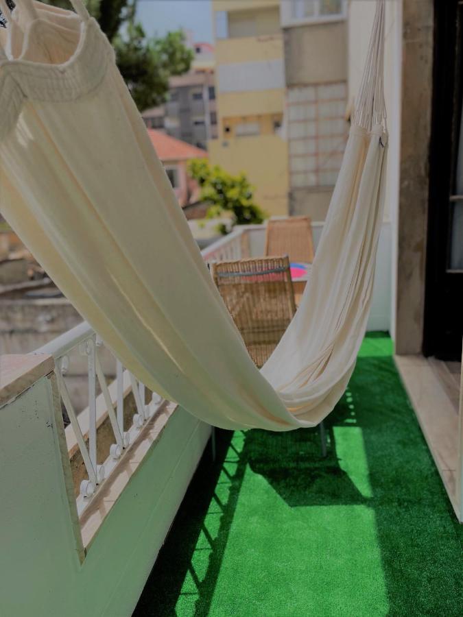 Ateliersurf29 Guest House อัลมาดา ภายนอก รูปภาพ